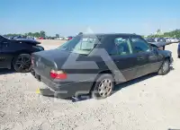 1995 Mercedes Benz E-Class photo
