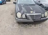 1996 Mercedes Benz E-Class photo