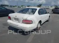 1996 Toyota AVALON photo