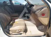 1996 Toyota AVALON photo