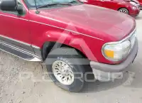 1996 Ford EXPLORER photo
