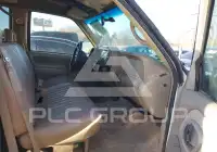 1997 Chevrolet Suburan photo