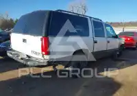 1997 Chevrolet Suburan photo