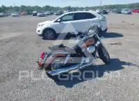 1998 Honda VT750 фото
