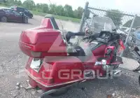1998 Honda GL1500 фото