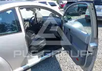 1998 Volkswagen BEETLE photo