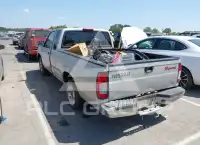 1999 Nissan FRONTIER photo