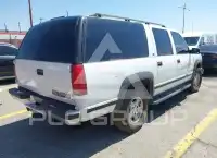 1999 Chevrolet Suburan photo