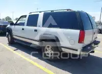 1999 Chevrolet Suburan photo