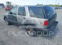 1999 Chevrolet Blazer photo