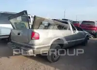 1999 Chevrolet S10 фото