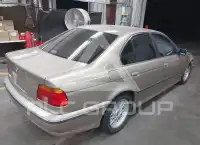 1999 BMW 528 photo
