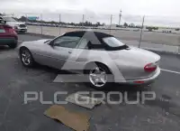 1999 Jaguar XK8 фото