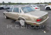 1999 Jaguar XJ photo