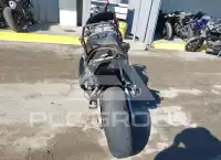 1999 Suzuki GSX-R750 фото