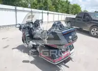 1999 Honda GL1500 фото
