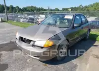 1999 Mazda Protege photo