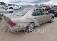 1999 Mercedes Benz E 300 photo
