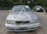 1999 Volvo S70 фото