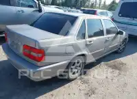 1999 Volvo S70 фото