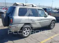 1999 Toyota RAV4 photo