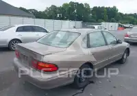 1999 Toyota AVALON photo
