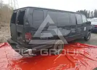 1999 Ford E-350 фото