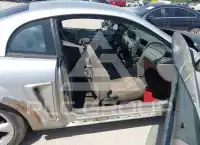1999 Ford MUSTANG фото