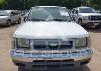 2000 Nissan FRONTIER фото