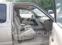 2000 Nissan FRONTIER фото