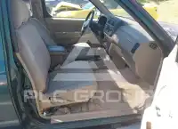 2000 Nissan FRONTIER фото