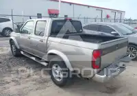 2000 Nissan FRONTIER фото
