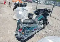 2000 Harley-Davidson FLHT фото