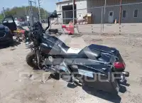 2000 Harley-Davidson FLHT photo
