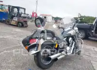 2000 Kawasaki VN1500 фото
