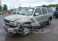 2000 Chevrolet Suburan photo