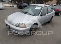 2000 Chevrolet Metro photo
