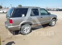 2000 Chevrolet Blazer фото