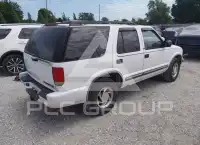 2000 Chevrolet Blazer фото