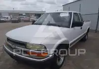2000 Chevrolet S10 фото