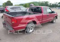 2000 Chevrolet S10 фото