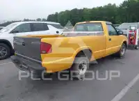 2000 Chevrolet S10 фото