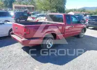 2000 Chevrolet S10 photo