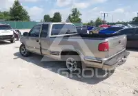 2000 Chevrolet S10 фото