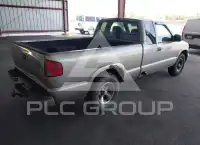 2000 Chevrolet S10 photo