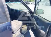 2000 Chevrolet S10 фото