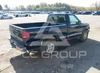 2000 Chevrolet S10 фото