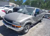 2000 Chevrolet S10 фото