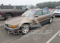 2000 BMW 740 photo