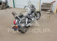 2000 Honda VT750 photo